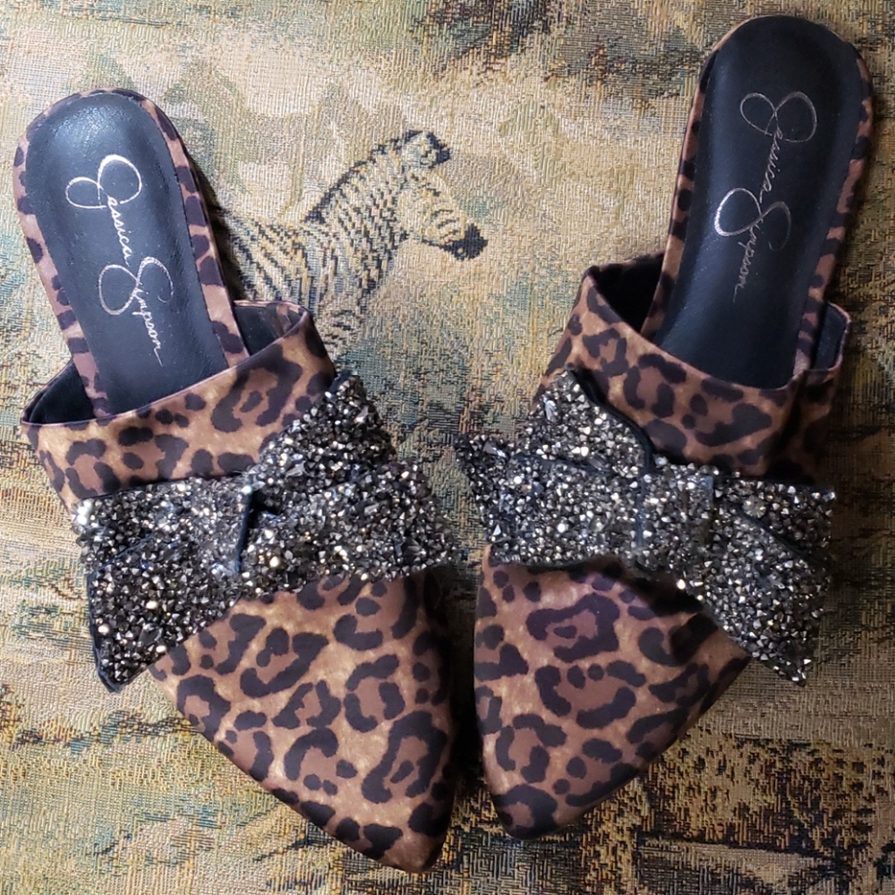 Leopard glitter bow on top slides